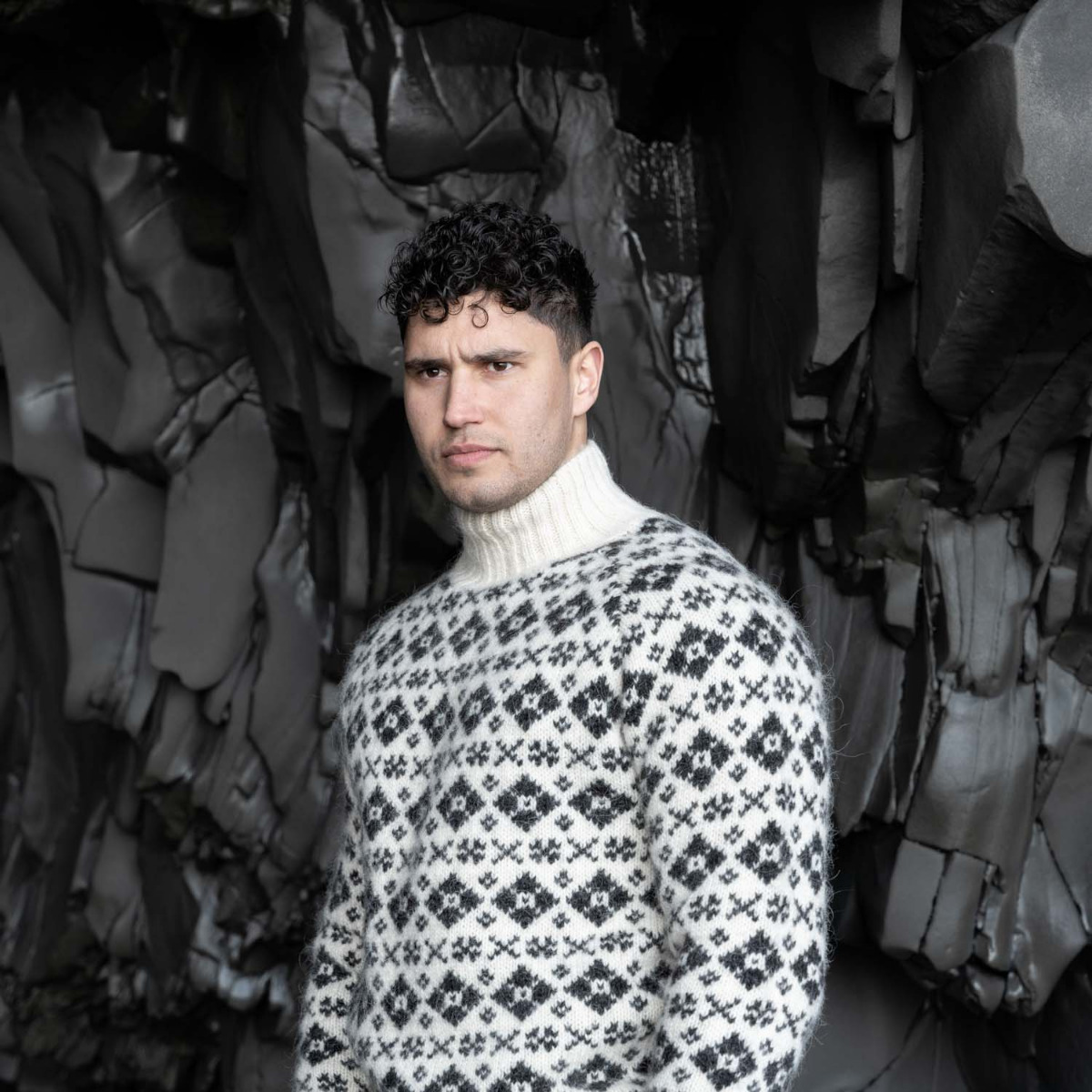 wool-turtleneck-sweater-iceland1500x1500-74.jpeg